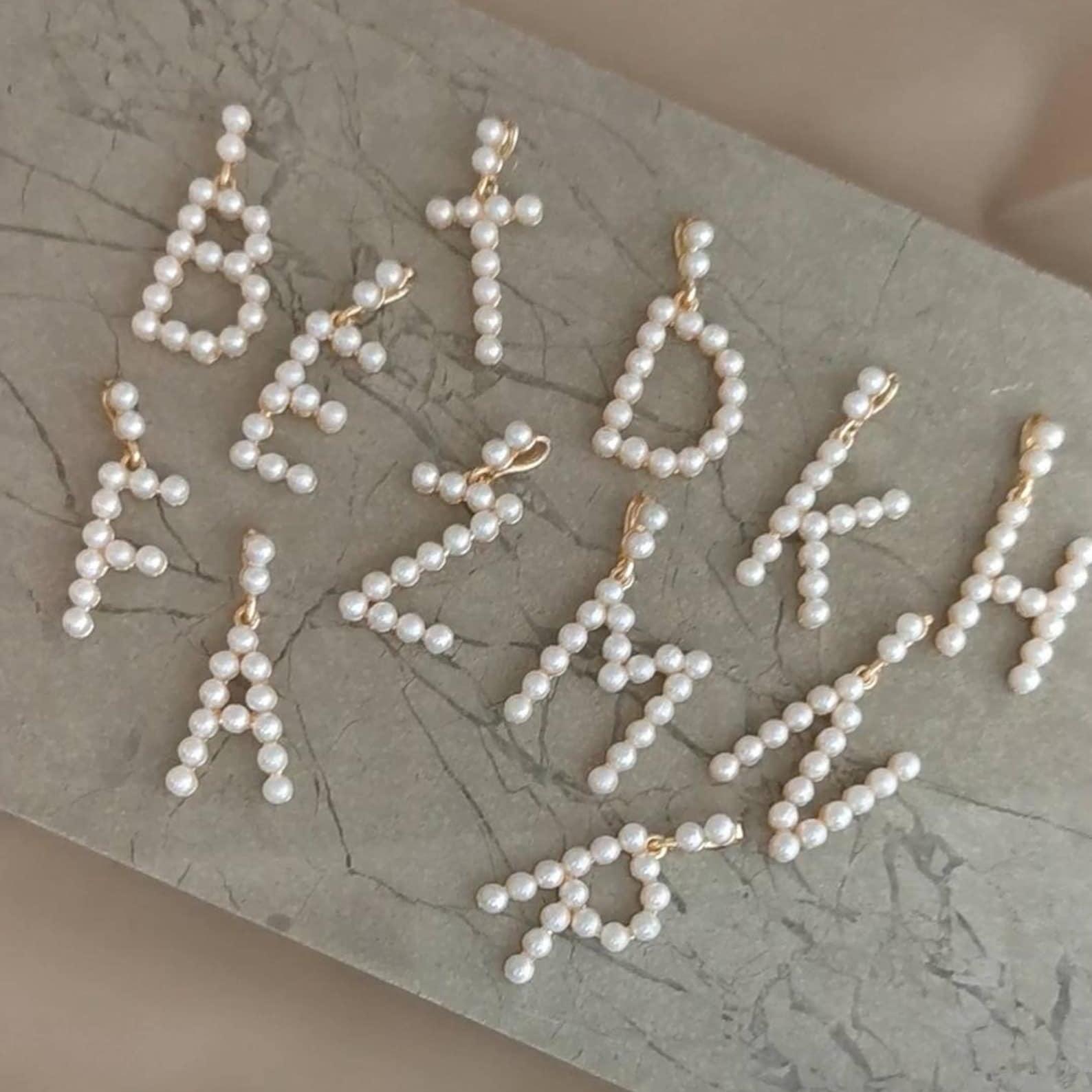 Pearl Initial Layering Pendant - Custom Name Necklace Stainless Steel recension och pris