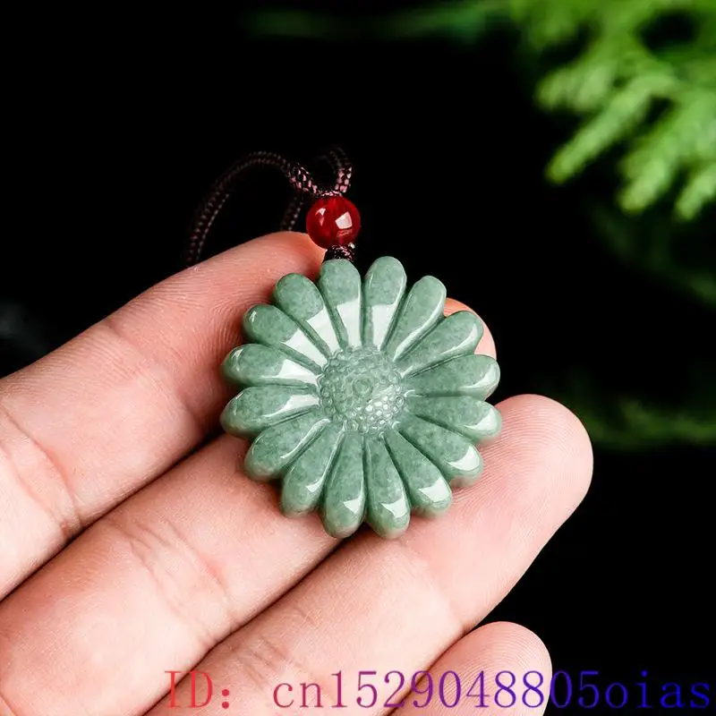 Green Jadeite Sunflower Pendan - Necklaces recension och pris