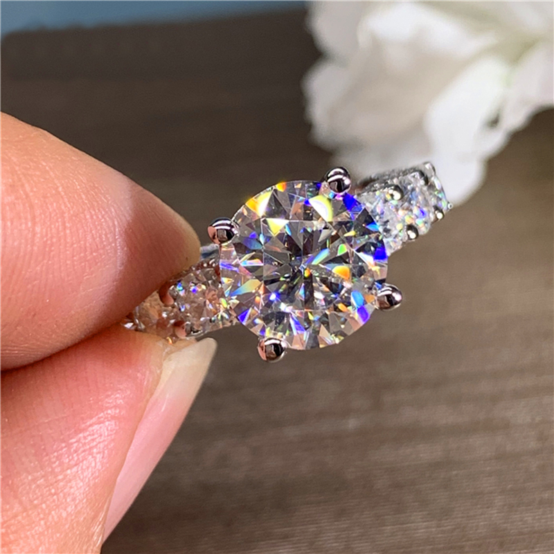Custom Solid 18K Au750 White G - Moissanite Engagement Ring 1 Carat recension och pris